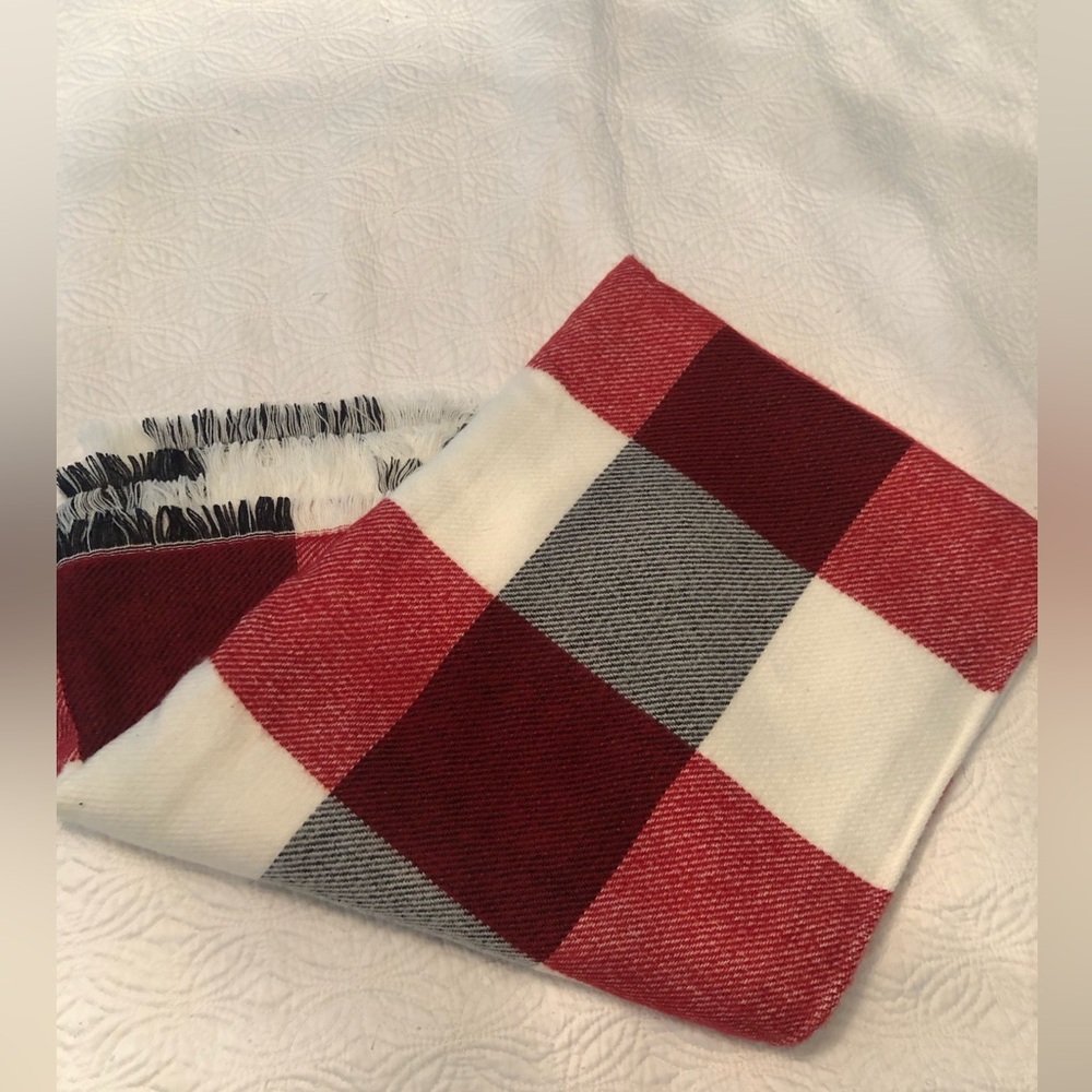 NWT Banana Republic Blanket Scarf / Wrap